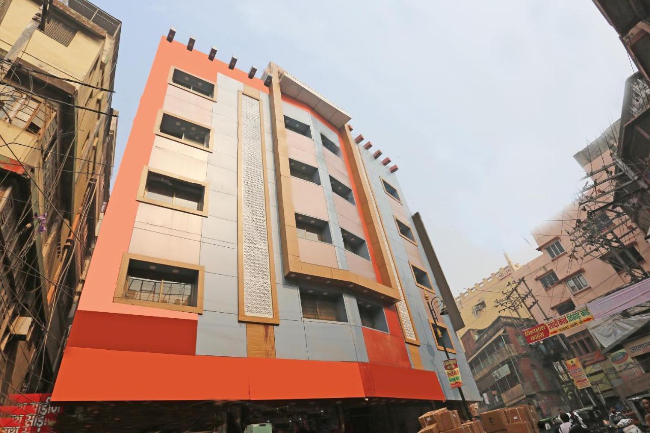 Oyo 10338 Hotel Aadesh Palace Varanasi Eksteriør bilde