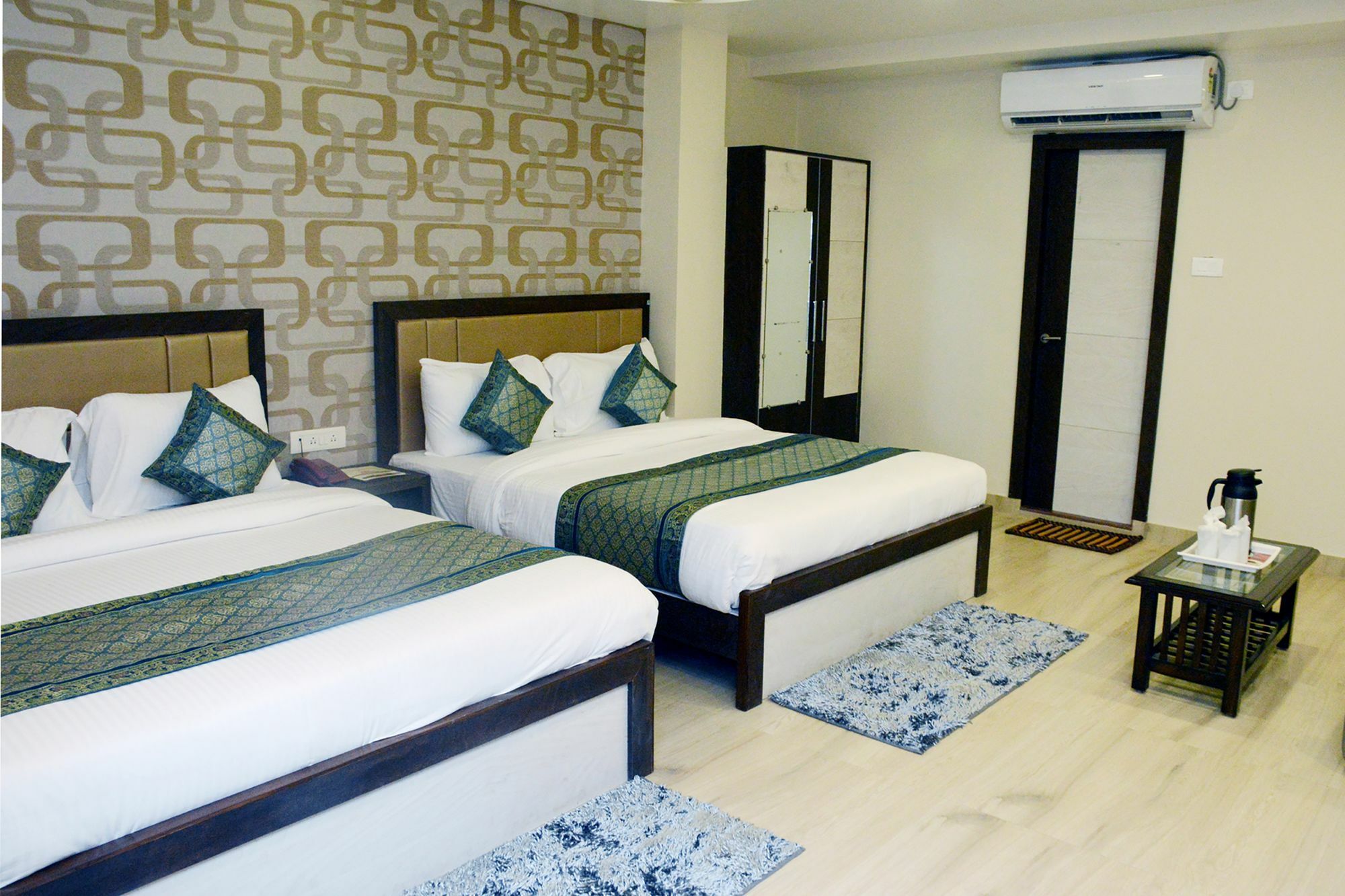 Oyo 10338 Hotel Aadesh Palace Varanasi Eksteriør bilde