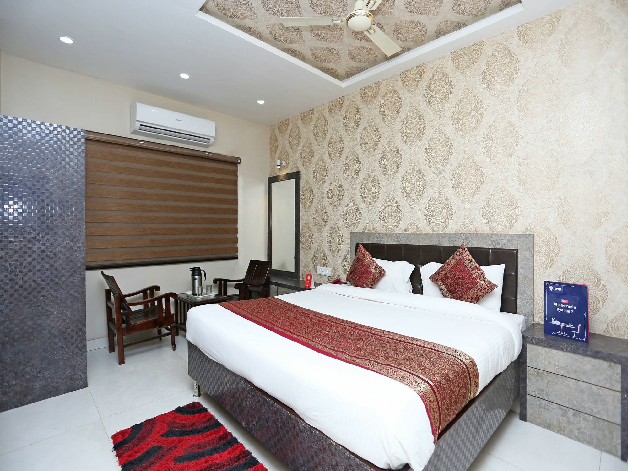 Oyo 10338 Hotel Aadesh Palace Varanasi Eksteriør bilde